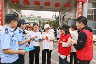 曼联官方：叮~一则来自滕帅的节日祝福请查收